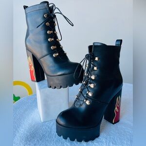 LAMODA: Hustler Platform Boots 🔥